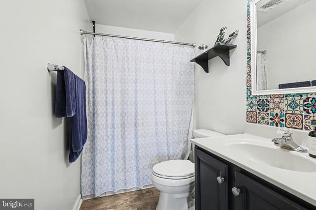 126 W PORTLAND ST, Mechanicsburg, PA 17055