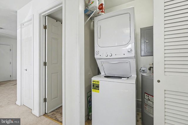 126 W PORTLAND ST, Mechanicsburg, PA 17055