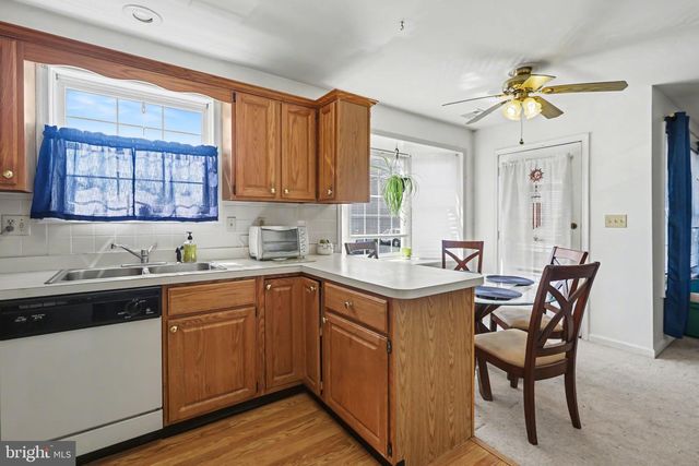 126 W PORTLAND ST, Mechanicsburg, PA 17055