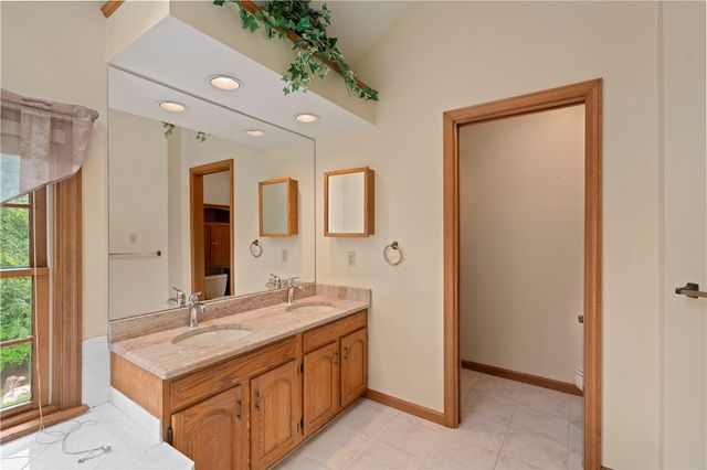 8214 Marquis Drive, Mccandless, PA 15237