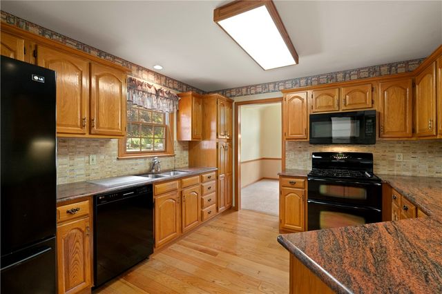 8214 Marquis Drive, Mccandless, PA 15237