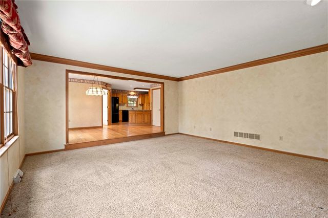 8214 Marquis Drive, Mccandless, PA 15237