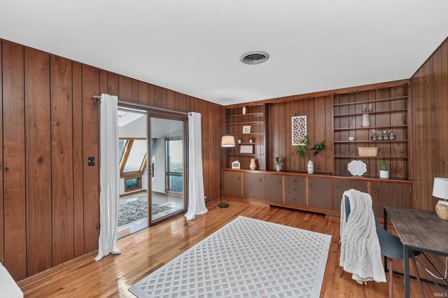 16122 Jackson Road, Mishawaka, IN 46544