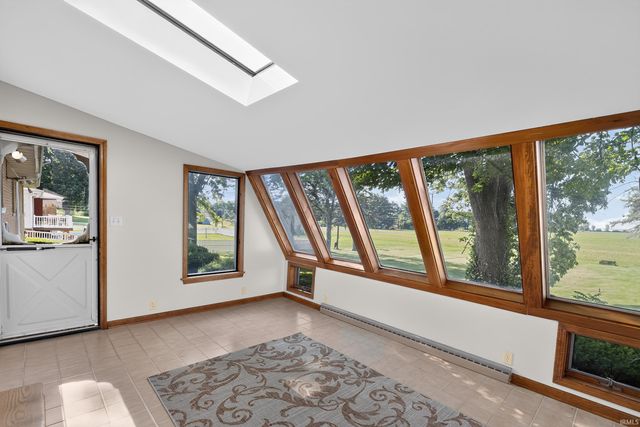 16122 Jackson Road, Mishawaka, IN 46544