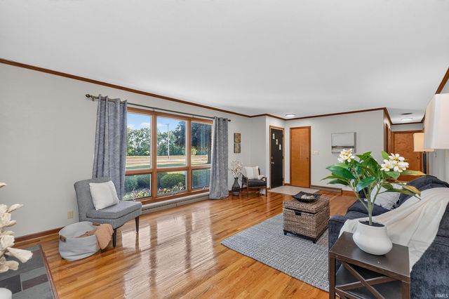 16122 Jackson Road, Mishawaka, IN 46544