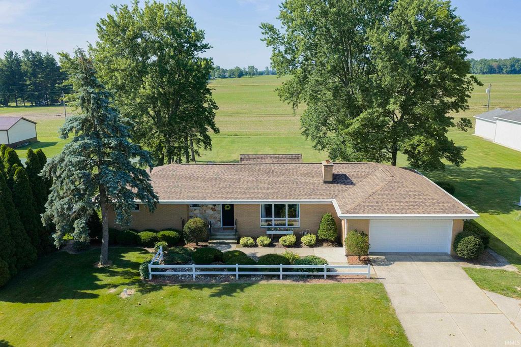 16122 Jackson Road, Mishawaka, IN 46544