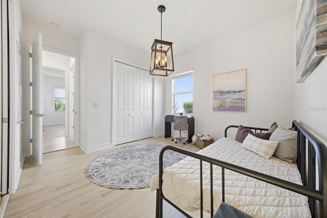 12241 PERENNIAL PLACE, Lakewood Ranch, FL 34211