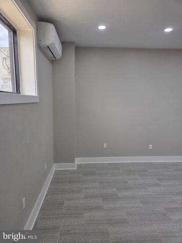 899 GRANITE ST, Philadelphia, PA 19124