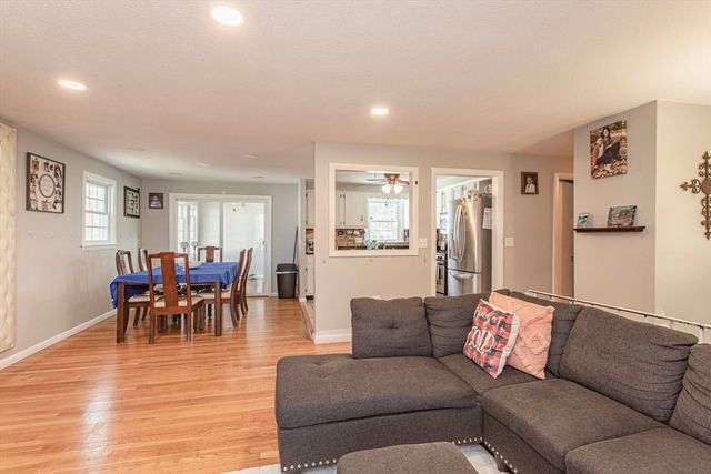 12 Dartmouth Drive, Milford, MA 01757