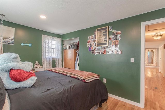 12 Dartmouth Drive, Milford, MA 01757