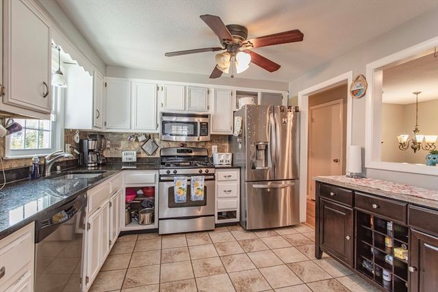 12 Dartmouth Drive, Milford, MA 01757