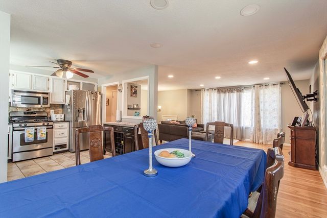 12 Dartmouth Drive, Milford, MA 01757