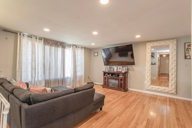 12 Dartmouth Drive, Milford, MA 01757