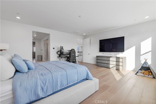 24152 West Corte Ala, Valencia, CA 91354