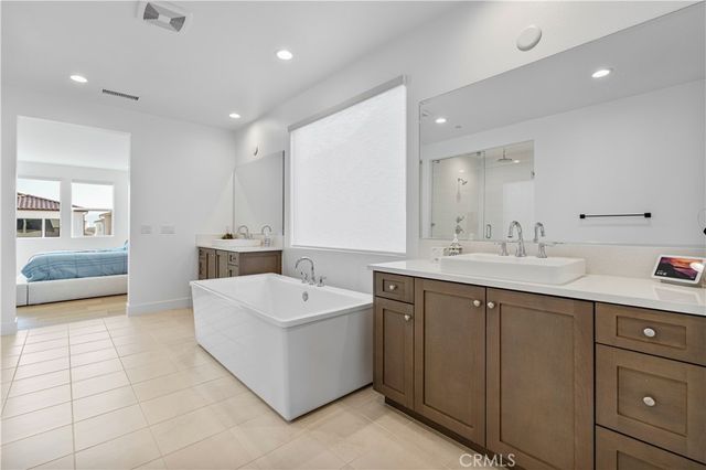 24152 West Corte Ala, Valencia, CA 91354