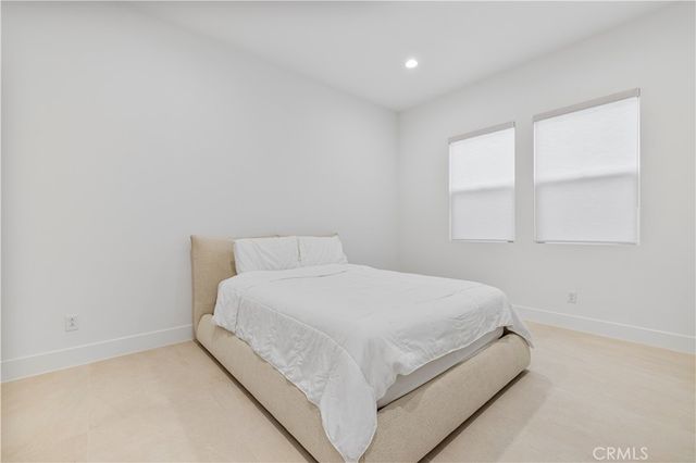 24152 West Corte Ala, Valencia, CA 91354