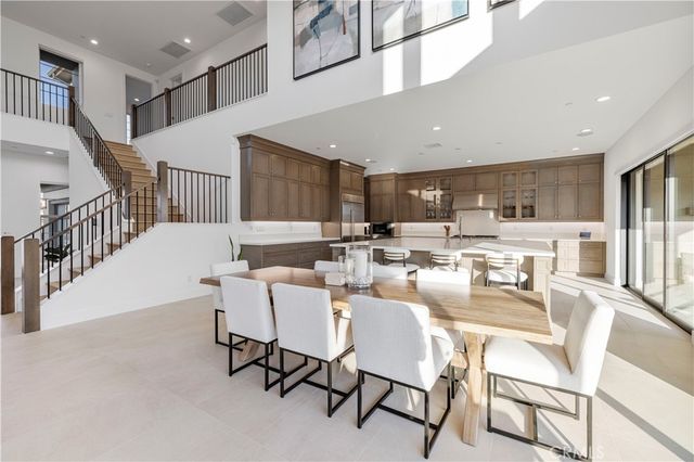 24152 West Corte Ala, Valencia, CA 91354