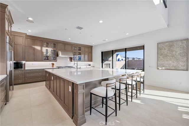 24152 West Corte Ala, Valencia, CA 91354