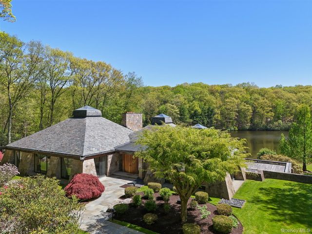 164 Eastwoods Road, Pound Ridge, NY 10576