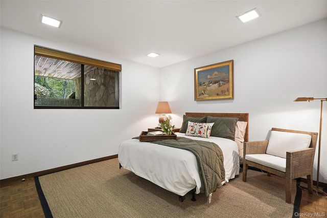 164 Eastwoods Road, Pound Ridge, NY 10576