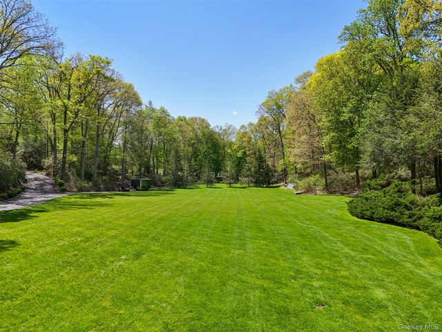 164 Eastwoods Road, Pound Ridge, NY 10576