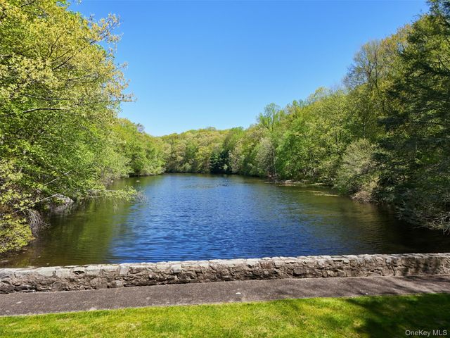 164 Eastwoods Road, Pound Ridge, NY 10576