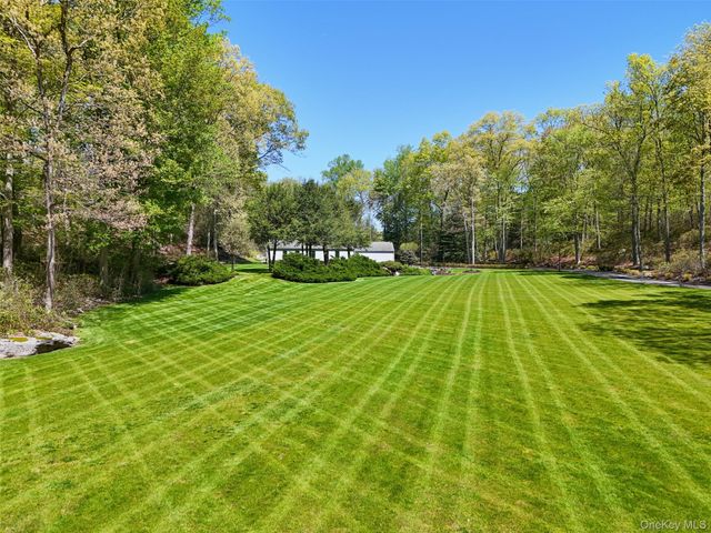 164 Eastwoods Road, Pound Ridge, NY 10576