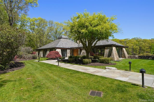 164 Eastwoods Road, Pound Ridge, NY 10576