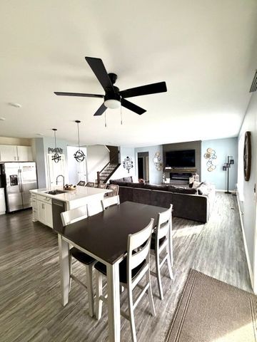 6637 Galway Drive, Mchenry, IL 60050