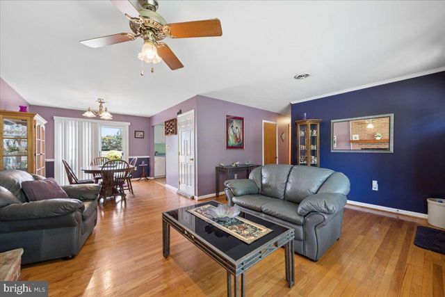 5601 CALVERT DR, Frederick, MD 21703