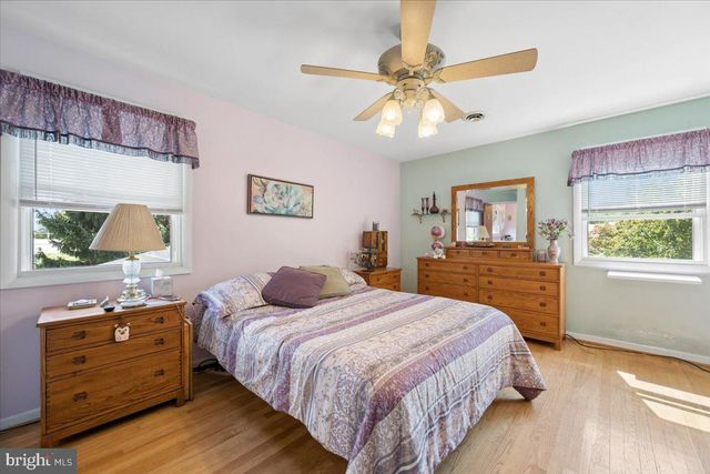 5601 CALVERT DR, Frederick, MD 21703