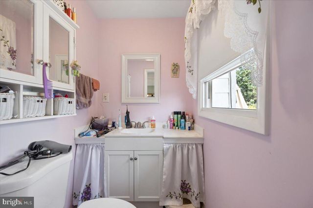 5601 CALVERT DR, Frederick, MD 21703