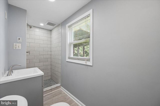 5601 CALVERT DR, Frederick, MD 21703