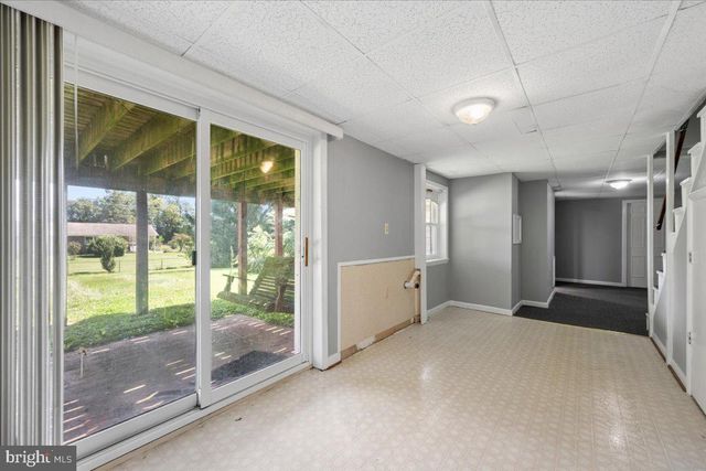 5601 CALVERT DR, Frederick, MD 21703