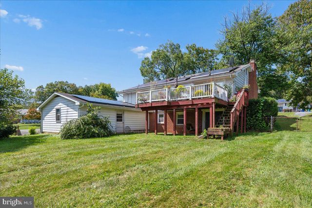 5601 CALVERT DR, Frederick, MD 21703