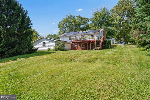 5601 CALVERT DR, Frederick, MD 21703