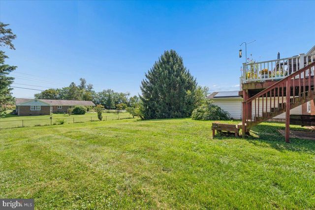5601 CALVERT DR, Frederick, MD 21703
