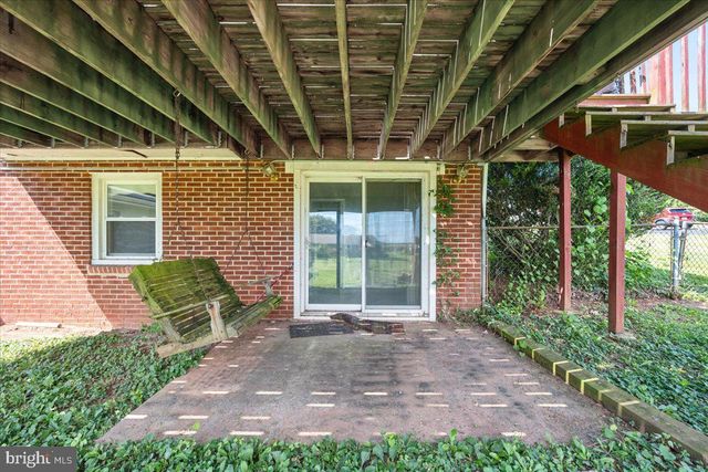 5601 CALVERT DR, Frederick, MD 21703