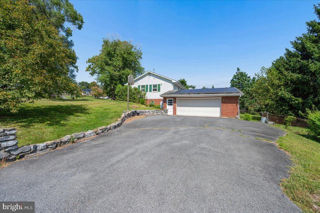 5601 CALVERT DR, Frederick, MD 21703