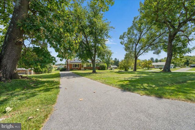 5601 CALVERT DR, Frederick, MD 21703
