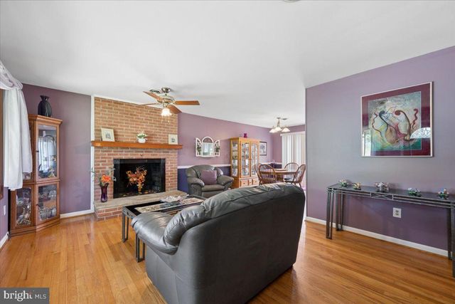 5601 CALVERT DR, Frederick, MD 21703