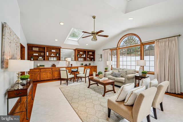 806 NORTHWINDS DR, Bryn Mawr, PA 19010