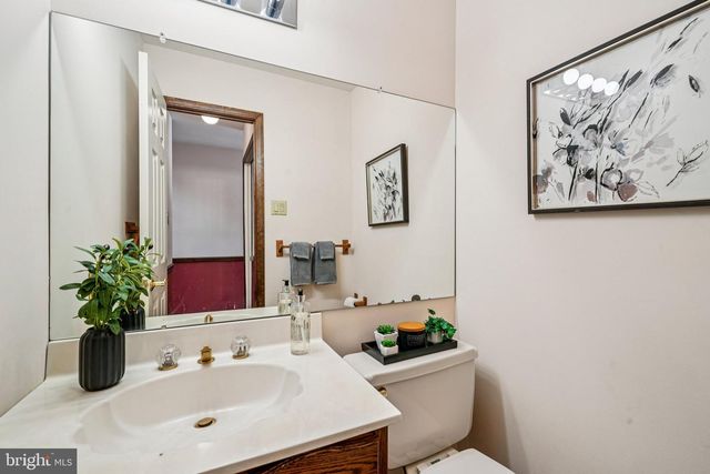 806 NORTHWINDS DR, Bryn Mawr, PA 19010