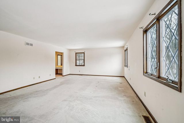 806 NORTHWINDS DR, Bryn Mawr, PA 19010