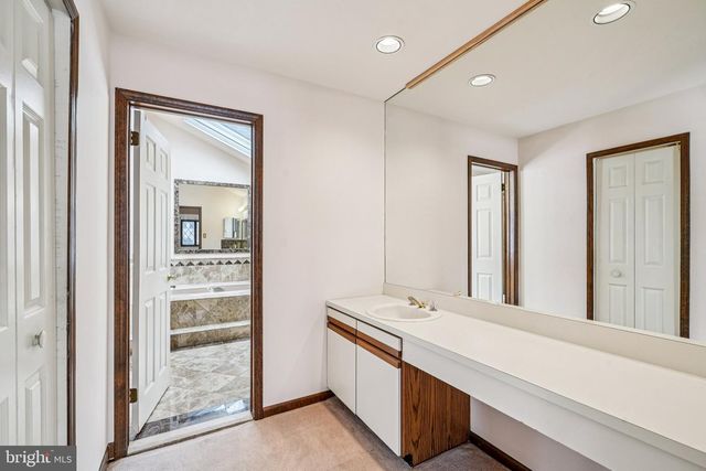 806 NORTHWINDS DR, Bryn Mawr, PA 19010