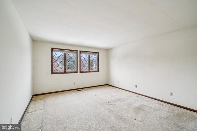 806 NORTHWINDS DR, Bryn Mawr, PA 19010