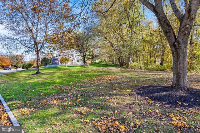 806 NORTHWINDS DR, Bryn Mawr, PA 19010