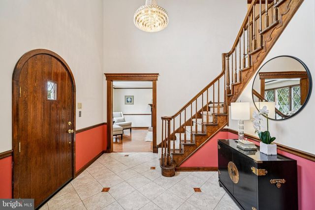 806 NORTHWINDS DR, Bryn Mawr, PA 19010