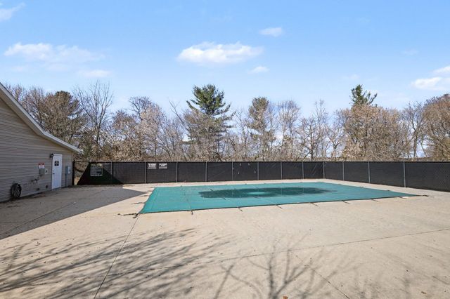 8480 N Jasonville Court SE, Caledonia, MI 49316