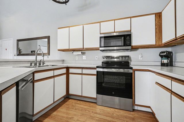 8480 N Jasonville Court SE, Caledonia, MI 49316